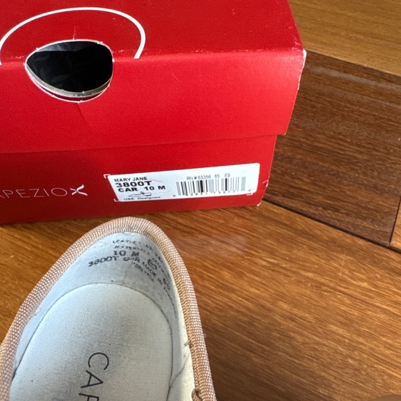 Capezio Tap shoes girl size 10 - Picture 2 of 5